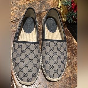 Authentic Gucci shoes for men